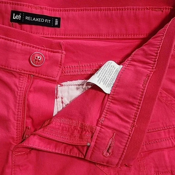 Women's Lee Relaxed Fit Capris, Pink, Size 4 Medium, Pre-Owned - Picture 8 of 11